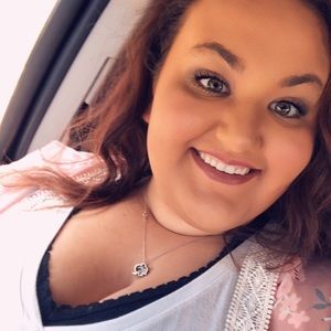 Meet your Posher, Marinda